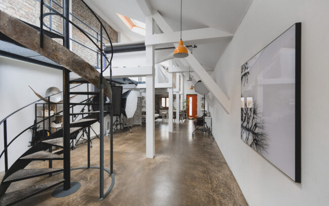 Kontakt zu Maigut Media – Webentwicklung & Medienproduktion 9 Maigut Fotografie Fotostudio in Koeln Ehrenfeld 9